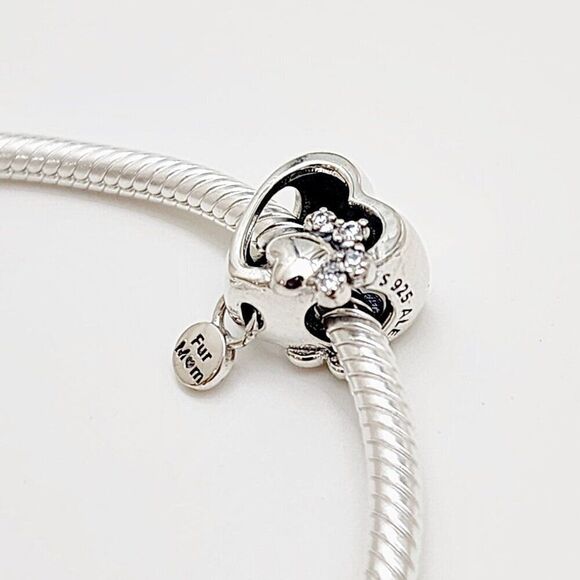 Pandora Sparkling Paw Print & Heart Charm - Picture 3 of 4